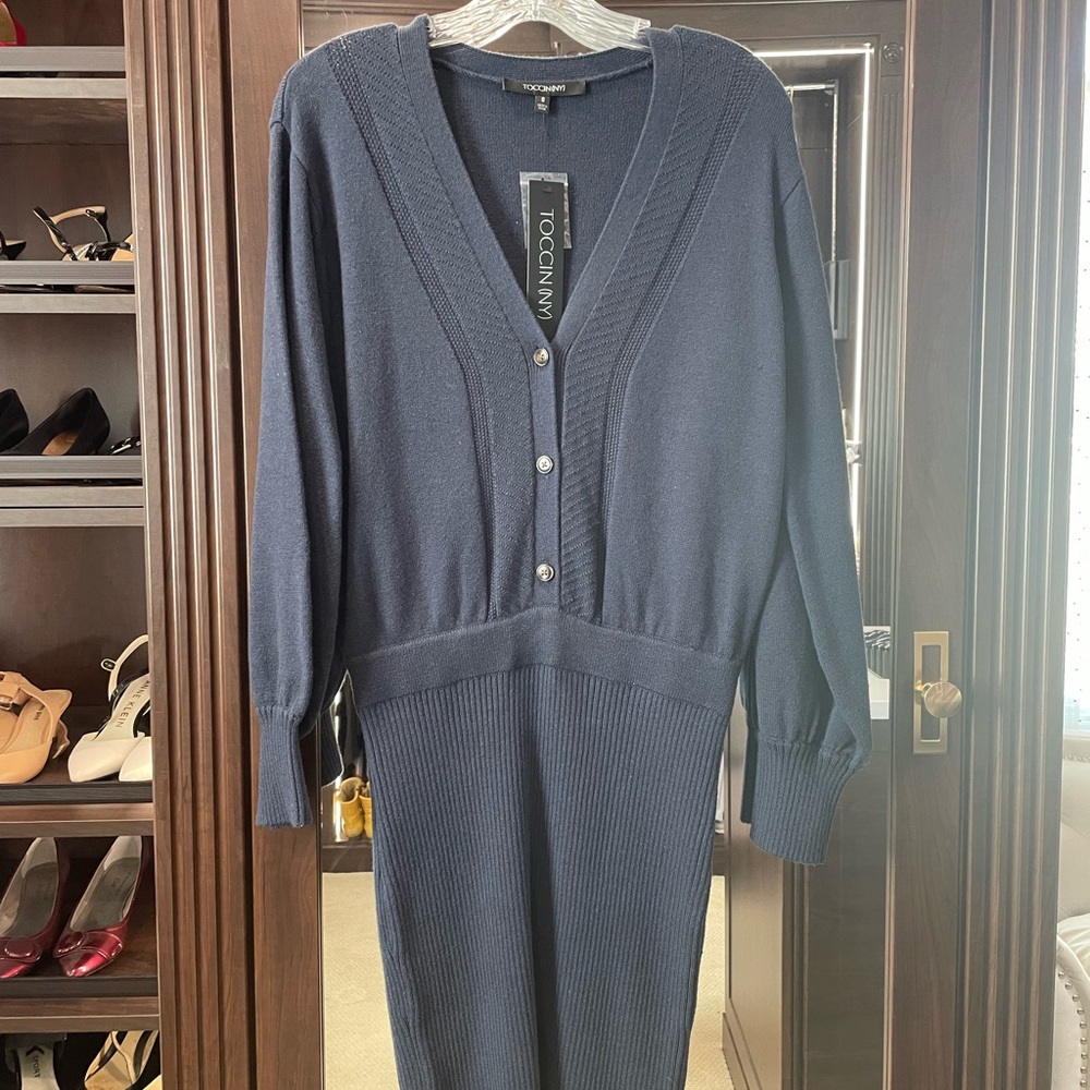 Vince Gray V-Neck Long Sleeve Sweater Dress